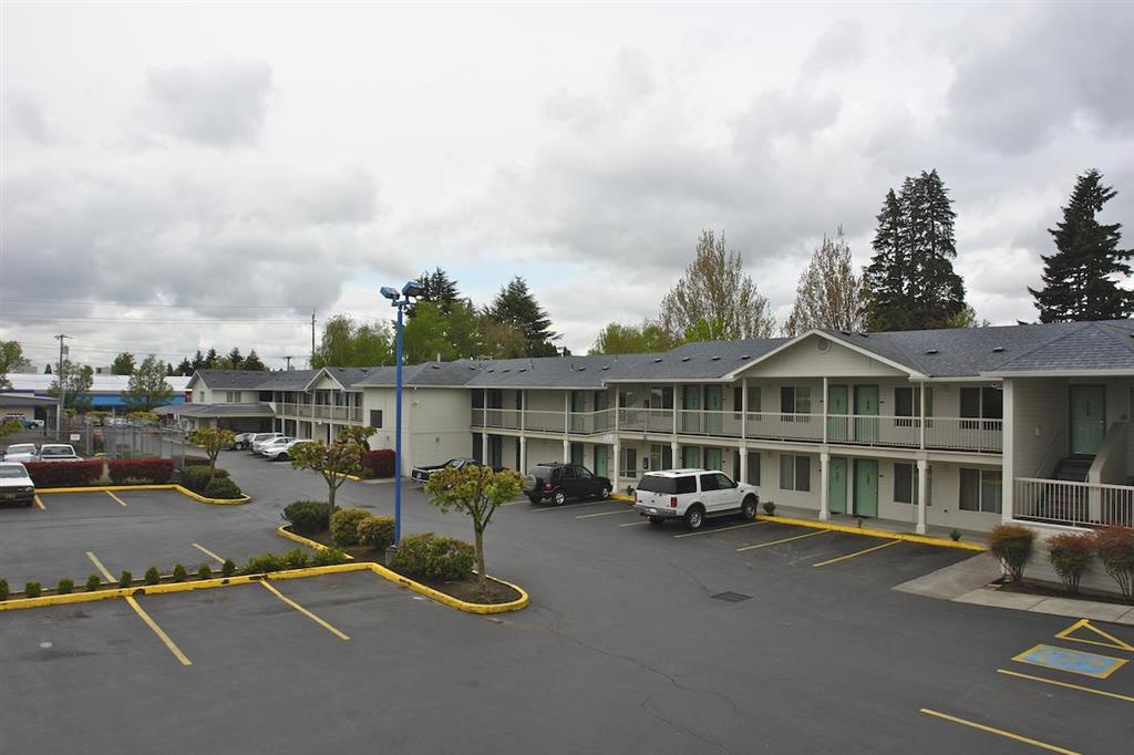 Motel 6 Portland Mall - 205 Exterior photo