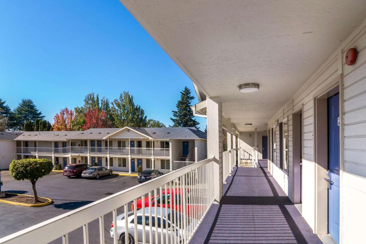 Motel 6 Portland Mall - 205 Exterior photo